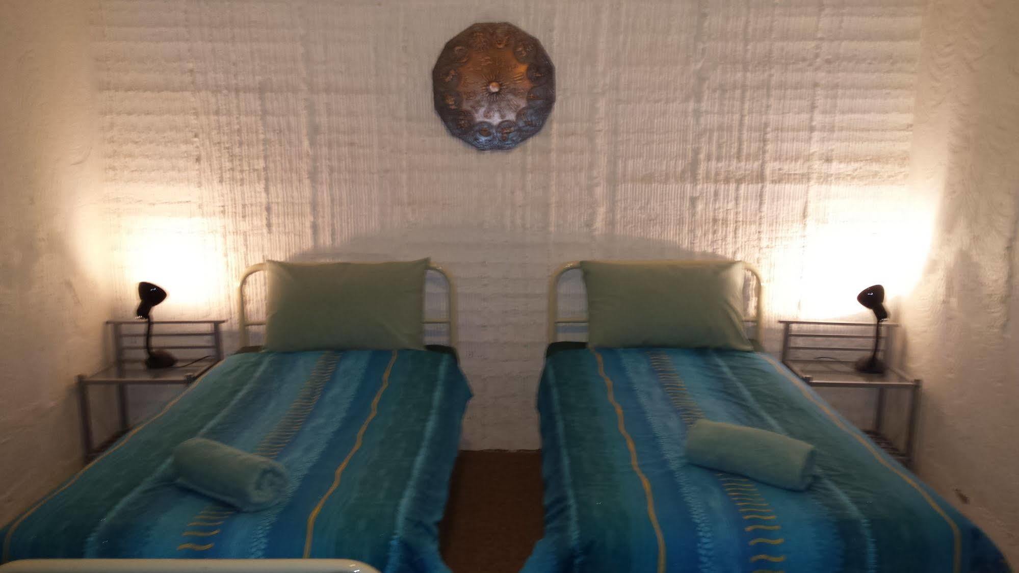 Desert View Apartments Coober Pedy Esterno foto