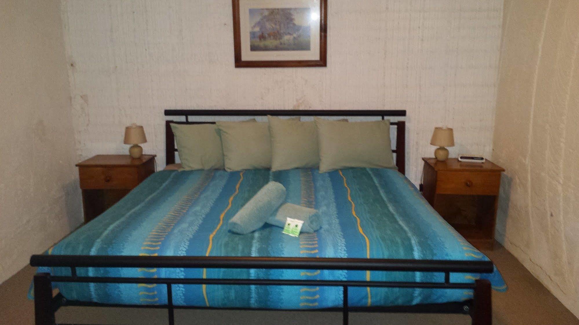 Desert View Apartments Coober Pedy Esterno foto